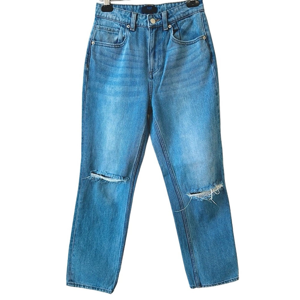 AIIZ Women’s Straight Leg Ribbed Jeans in Medium Blue Size 25